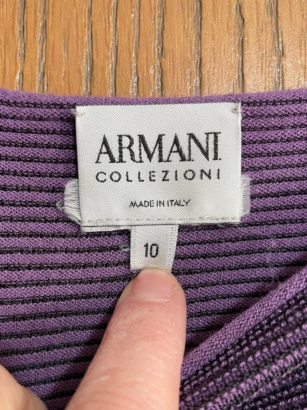 Armani Collezioni Purple Two-Tone Knit Cap Sleeve Top - Picture 2 of 3